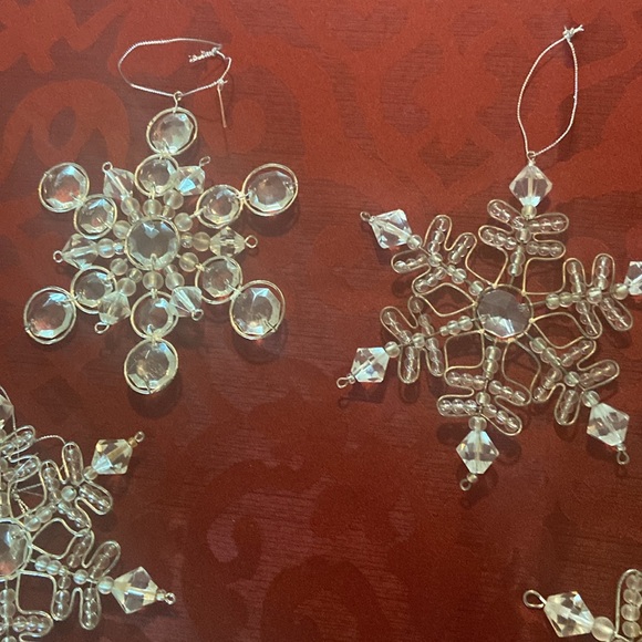 Lot of 5 Restoration Hardware crystal snowflakes 5” to 7” - Picture 9 of 9